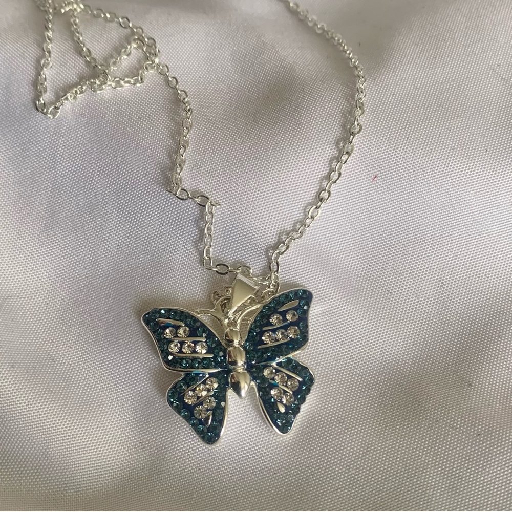 Sparkling Butterfly Necklace